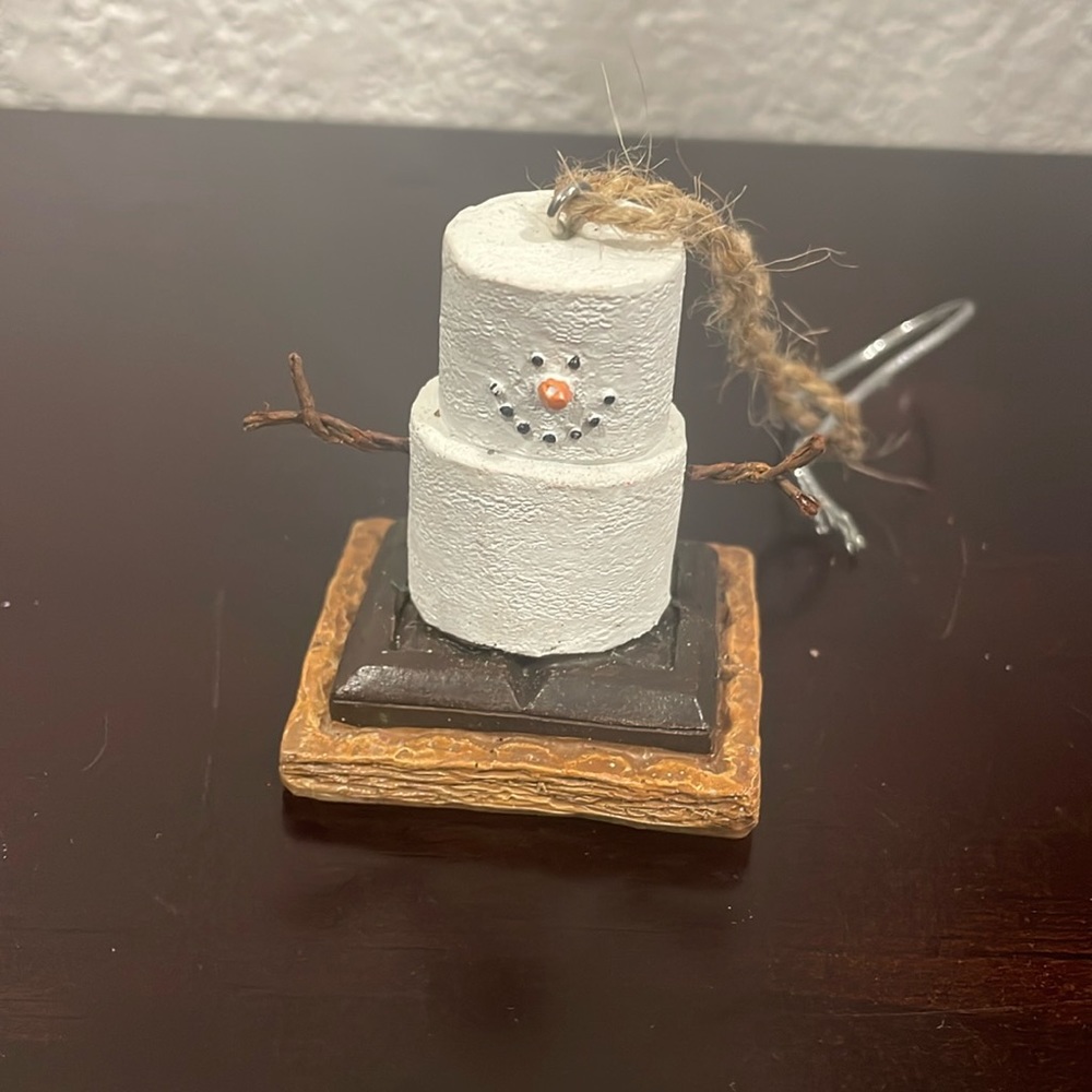 The original s’mores S’mores snow man decor ornament
